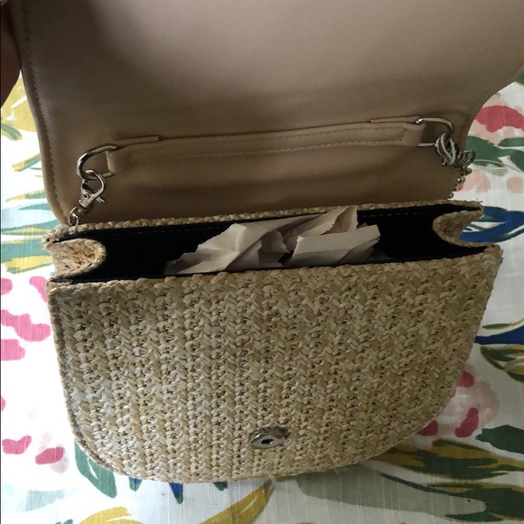 Purse (NWT) - Picture 4 of 7